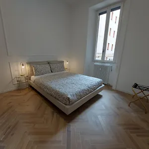 R&r Urban Chic , Bergamo Włochy